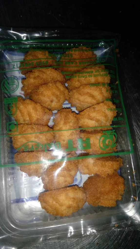 RT Bakers nan khatai box — packaged for gifting